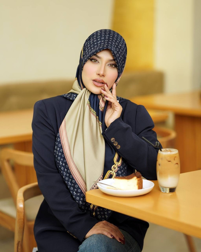 روسری ابریشم توییل لویی ویتون کمربندی