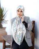 روسری زنانه ابریشم توییل وارداتی قواره ۱۴۰ گل آبی