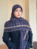 روسری نخی زنانه کاربردی قواره ۱۴۰ دوردستدوز