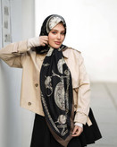 روسری نخی قواره بزرگ سیا اسکارف طرح دار- ایستایی عالی، نرم و سبک