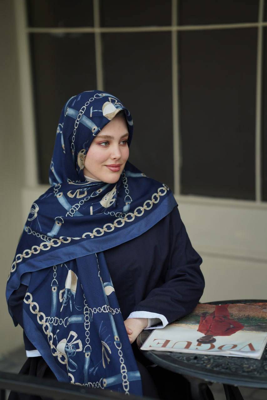 روسری سیااسکارف