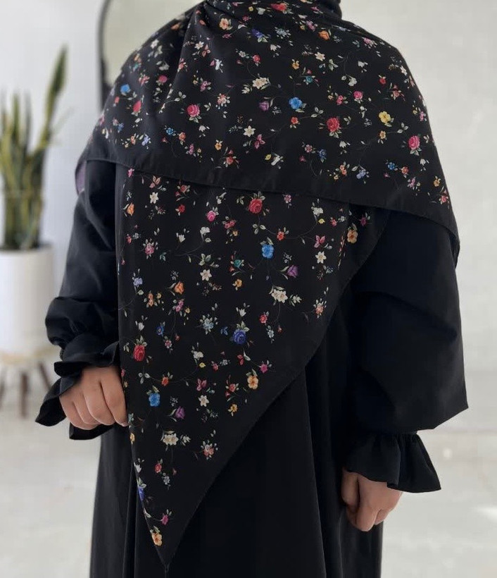 روسری زنانه نخی گلگلی خنک قواره ۱۴۰