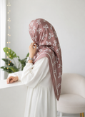 روسری زنانه پاپیون ابریشم ساتن قواره ۱۴۰