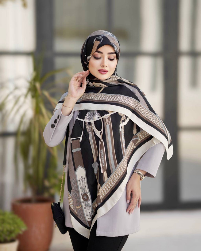 روسری نخی قواره بزرگ سیا اسکارف طرح دار- ایستایی عالی، نرم و سبک