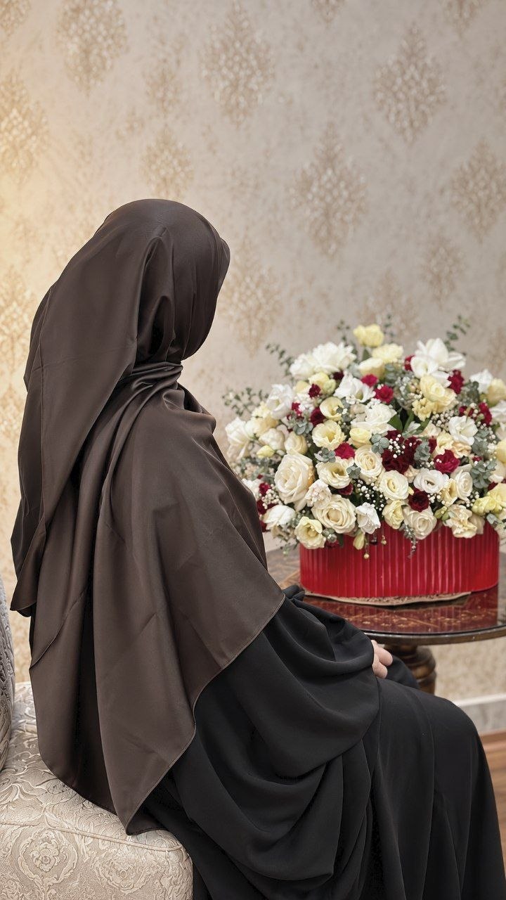 روسری ساتن ابریشم ترک قواره ۱۳۰ | ایستایی عالی و بسیار شیک